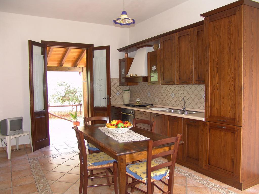Baglio Montoleone Villa Кастелуцо Стая снимка